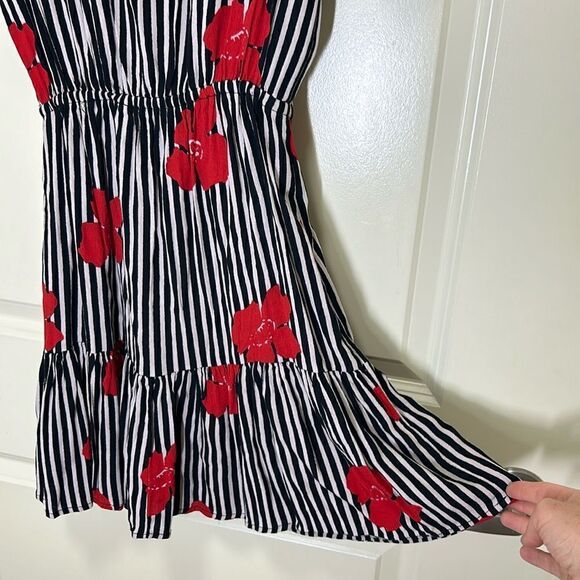 Madewell - Mini Ruffle Wrap Dress, Striped Floral - Size 00, Black, White, Red - Picture 12 of 16